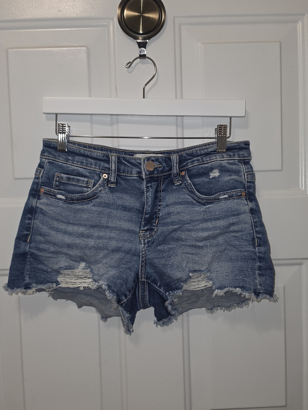BKE Denim Distressed Frayed Hem Jean Shorts Medium Wash Stretch Size 26